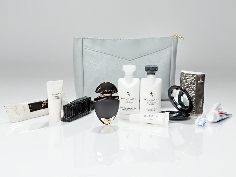 emirates airlines amenity kit 2