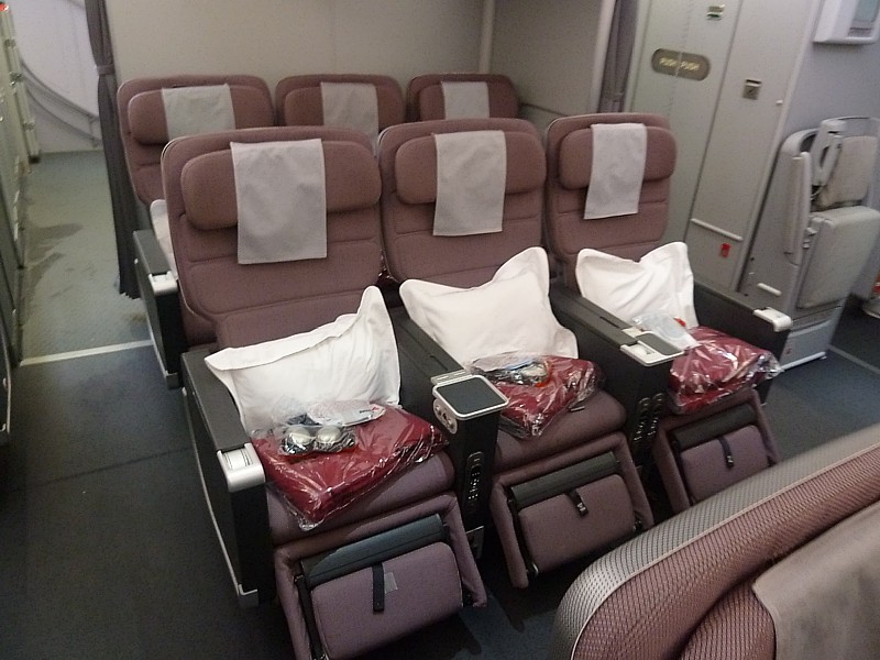 Qantas add Premium Economy
