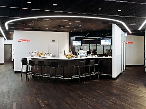 swiss arrivals lounge zurich