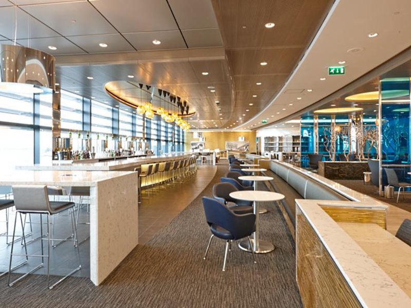 united club london heathrow 6