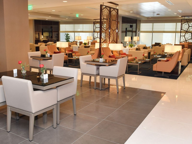 lax emirates lounge losangeles 1