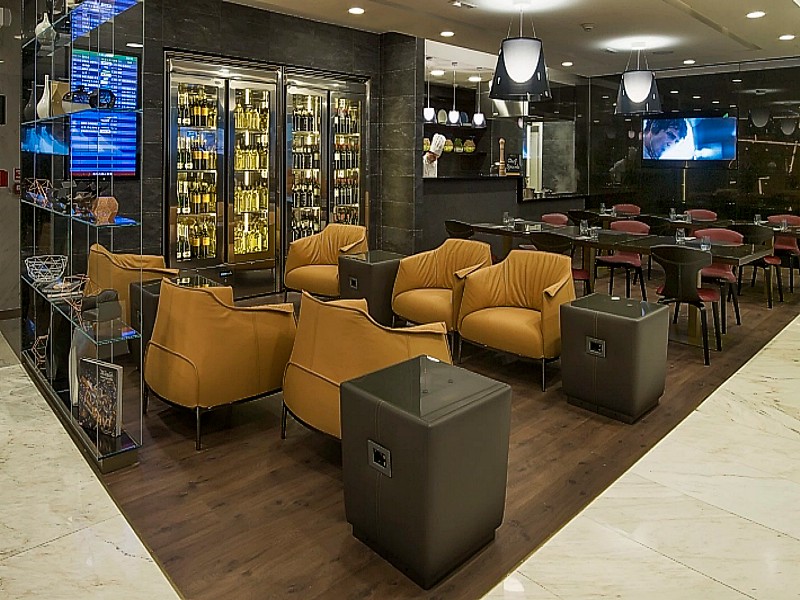 alitalia lounge rome milan 1