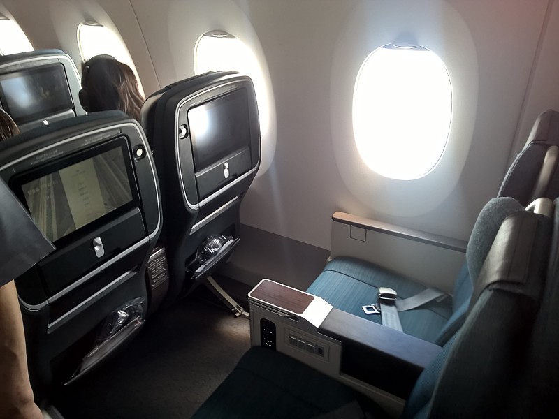 cathay pacific a350 business class Cathay Pacific A350