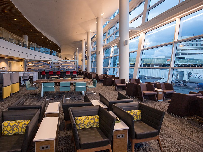 delta skyclub seattle atlanta 5