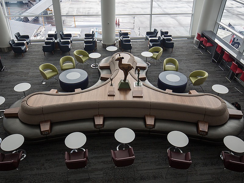 delta skyclub seattle atlanta