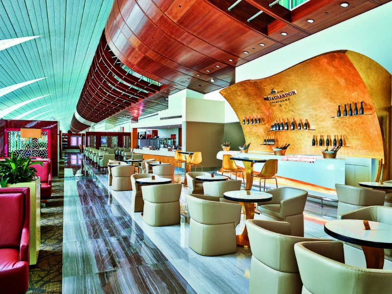 emirates lounge dubai 4