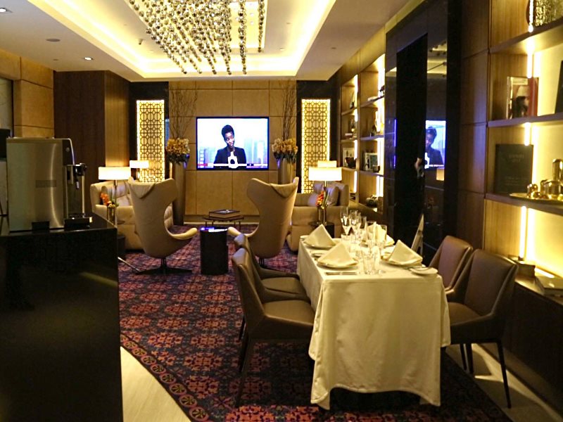 etihad firstclass lounge abudhabi 3