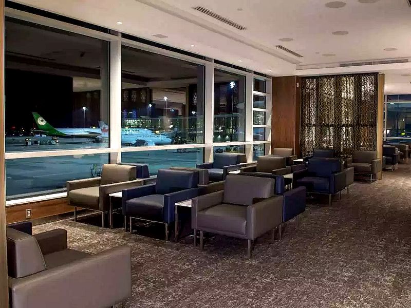 air canada vancouver lounge 3
