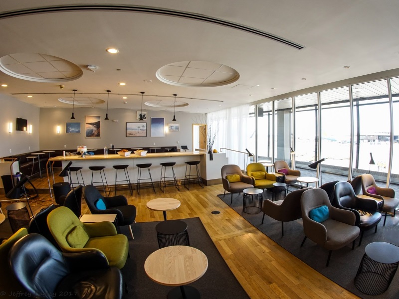 sas scandinavian lounge newark