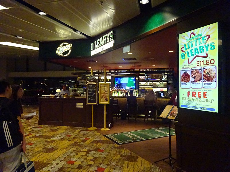 singapore airport bars drinking Singapore Airport O'Learys