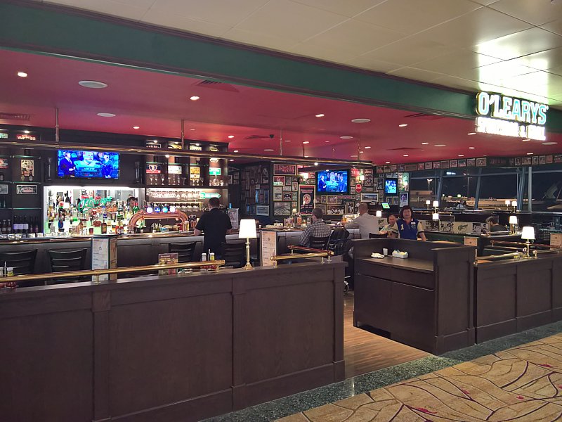 singapore airport bars drinking Singapore Airport O'Learys