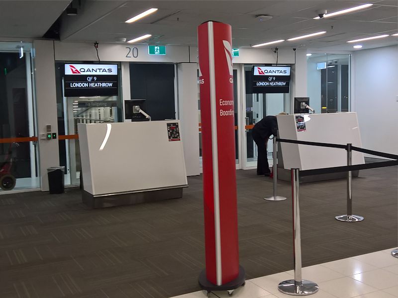 Qantas 787 Perth London Tripreport Economy Qantas 787 QF9
