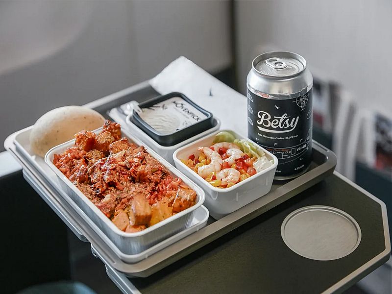 cathay pacific economy meals