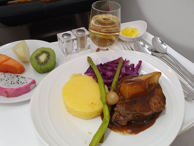 malaysia airlines business class Malaysia Airlines inflight