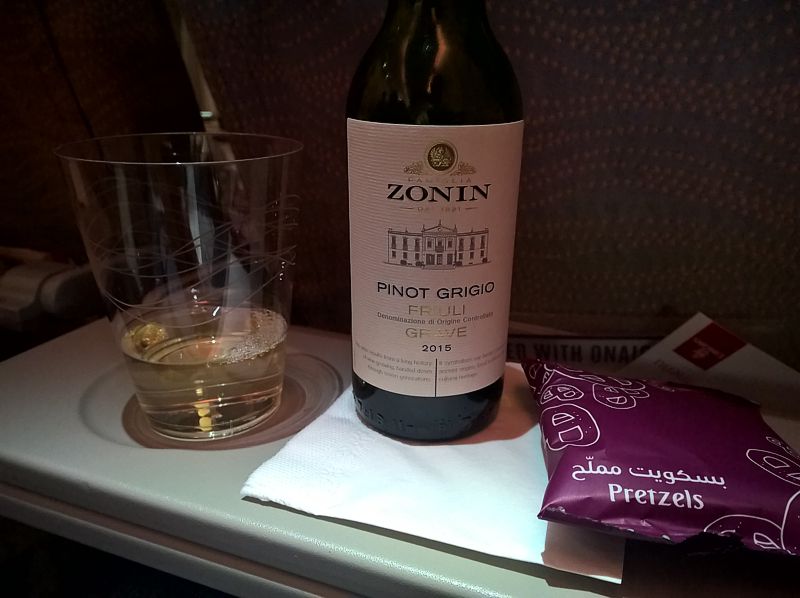 trip report emirates a380 lhr dxb sin Emirates white wine