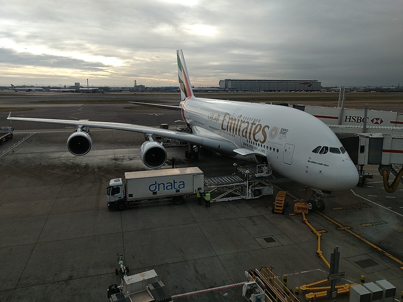 trip report emirates a380 lhr dxb sin Emirates A380 at