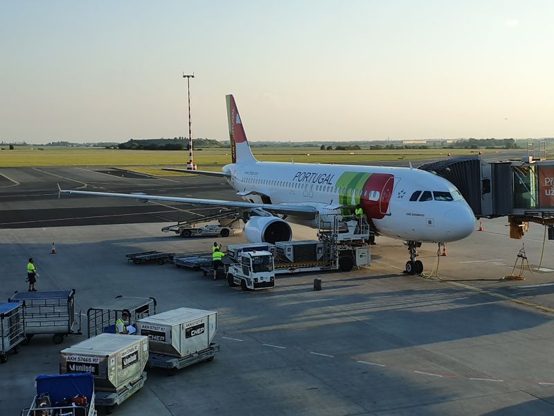Tap Air Portugal A320 At Prague Businessclass Lisbon
