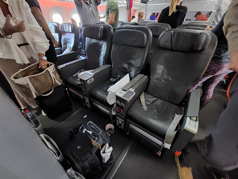 jetstar 787 businessclass honolulu sydney