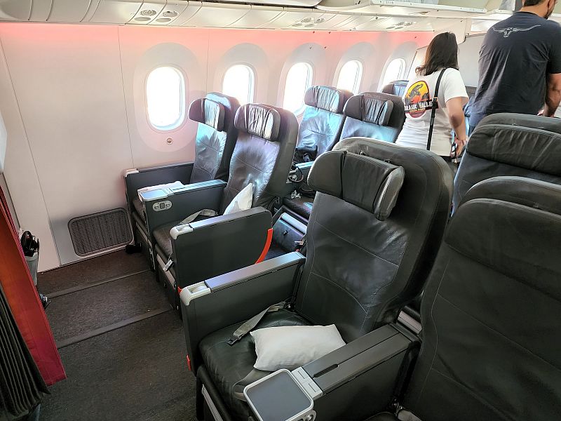 jetstar 787 businessclass honolulu sydney