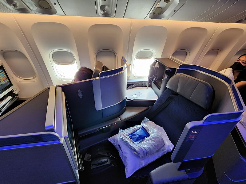 Trip report: United Business Class San Francisco to Honolulu 777 | Lux ...