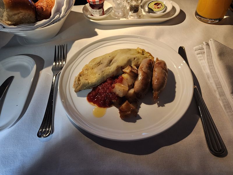 emirates a380 firstclass review