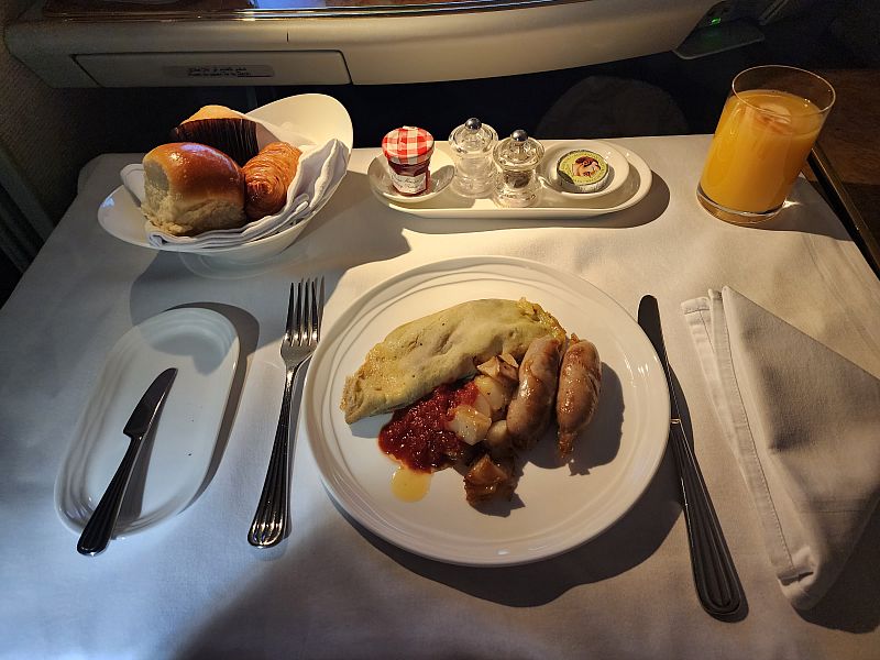 emirates a380 firstclass review