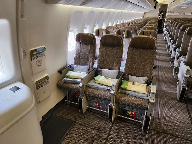 evaairways businessclass bangkok london