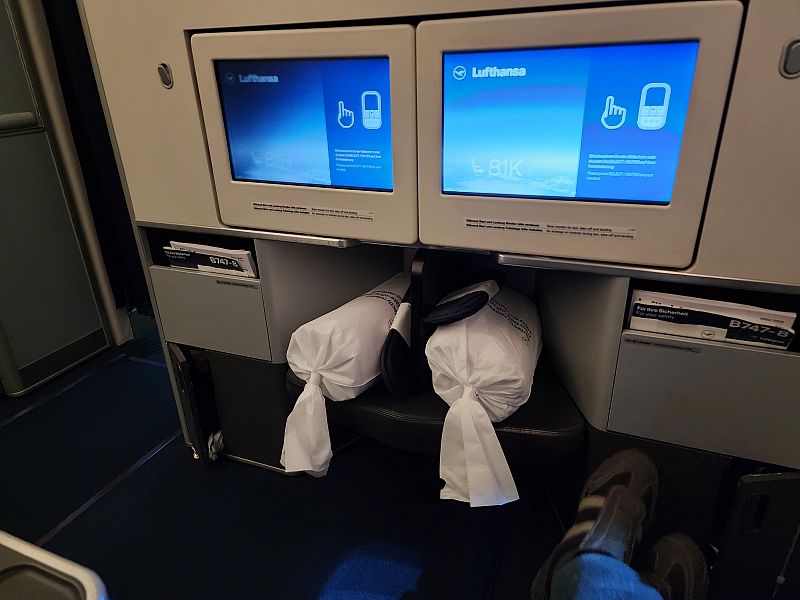 lufthansa business class 747 singapore